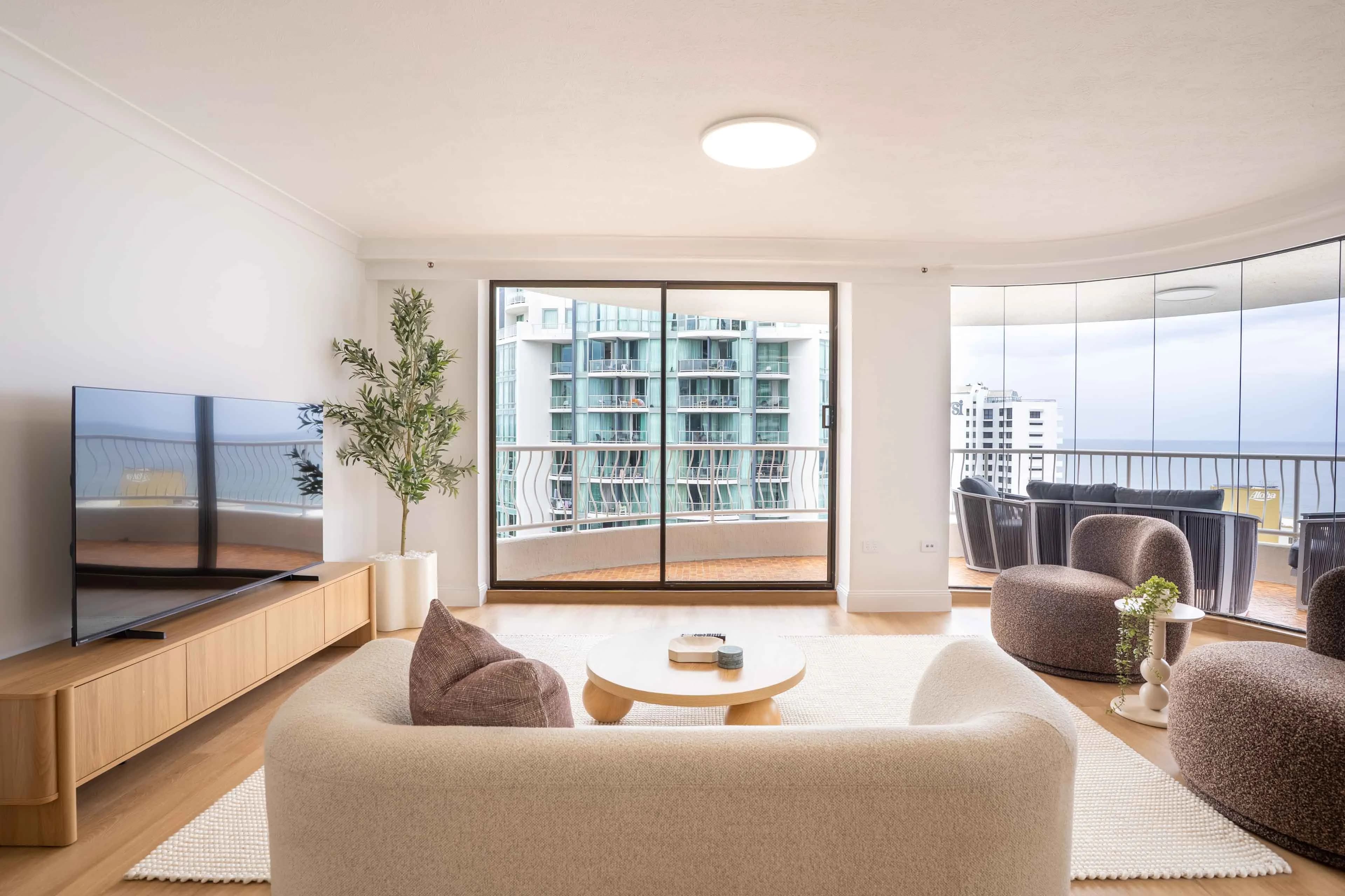 Lush Ocean Vistas - 2BR Luxurious Apartment!